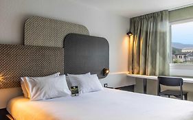 B&B HOTEL Lourdes Centre Gare 3 étoiles